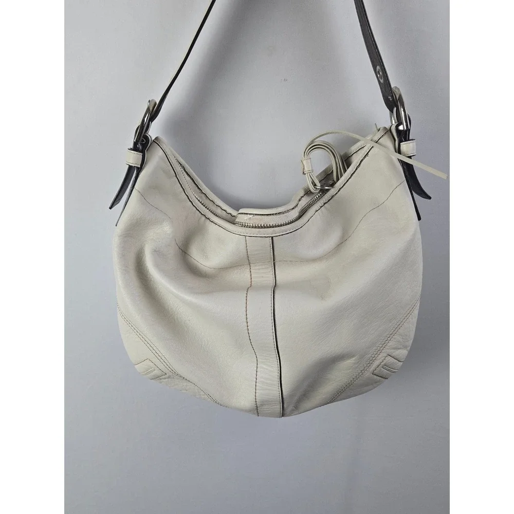 Coach Hobo Bag White Pebbled Leather Shoulder Bag Silver Hardware Vintage
